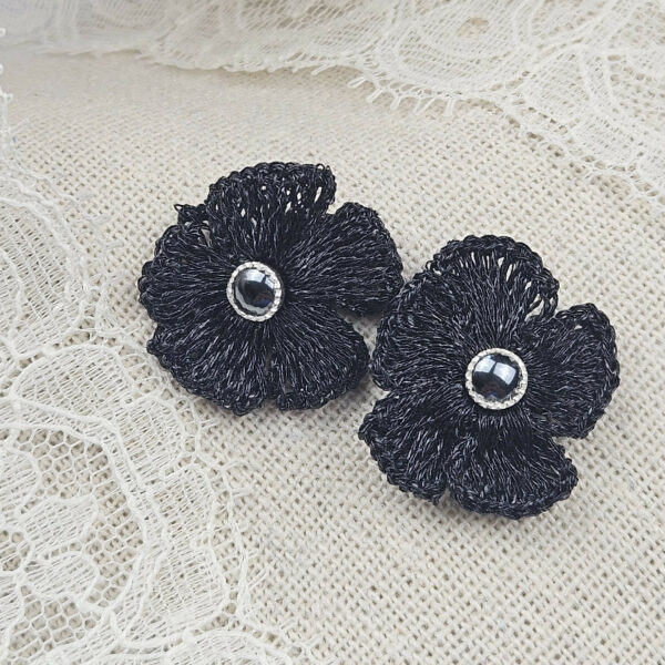 20260517_172207_hmbl-1.jpg Boucles d'oreilles Fleur Anémone Noire – Mystère Absolu