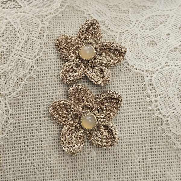 Boucles d'oreilles Double Fleur Champagne – Douceur Lumineuse